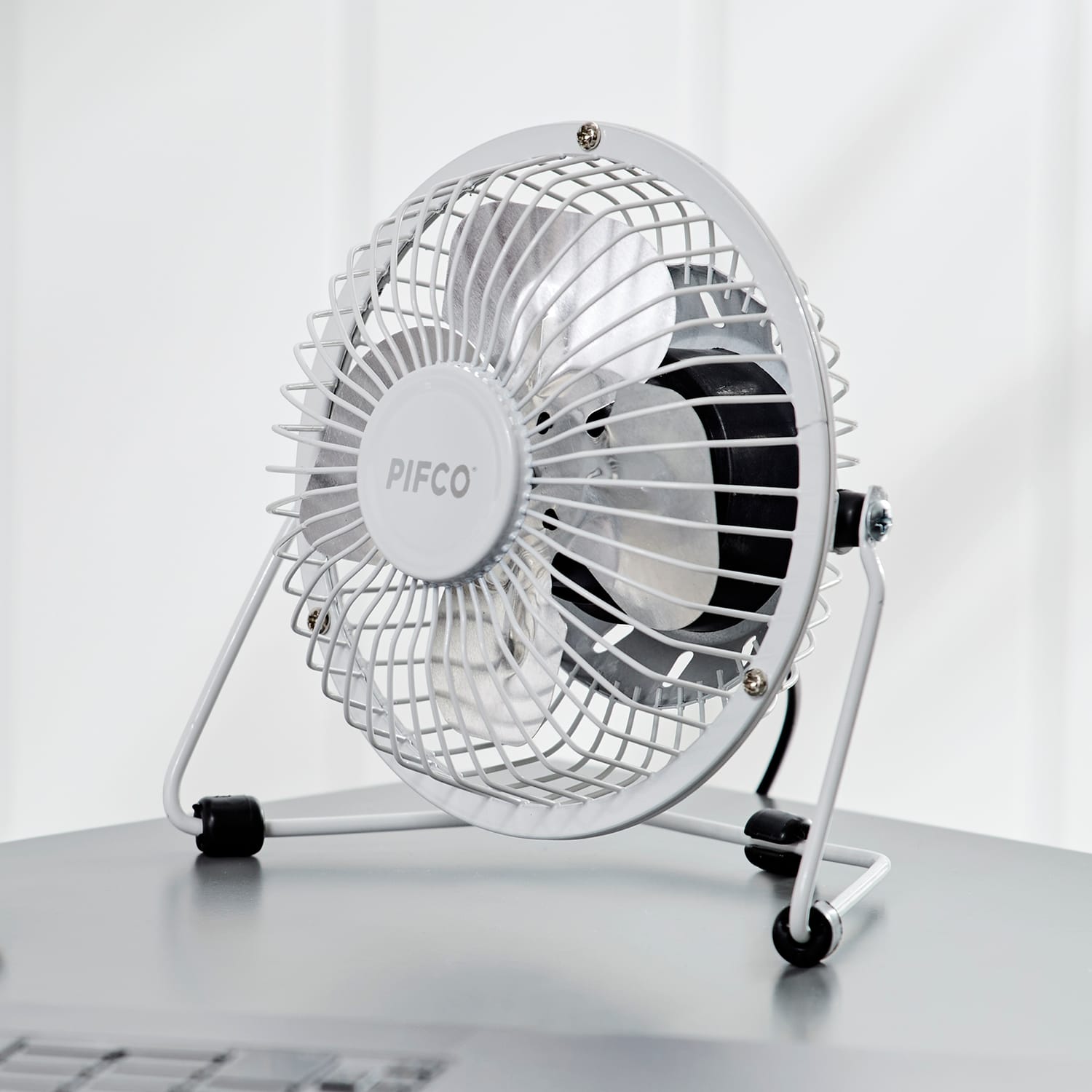 Pifco 4" USB Mini Desk Fan, product image 4